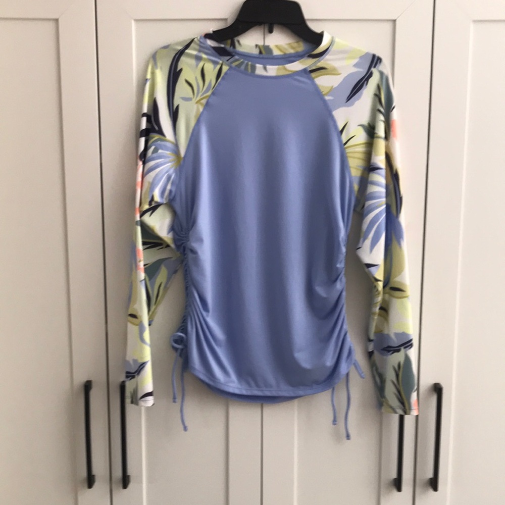 Women's Light Blue Floral Sleeve